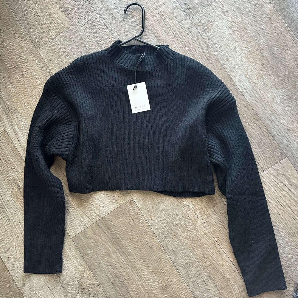 Black Ribbed Knit Crop Top